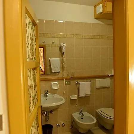 Gufo Hotel