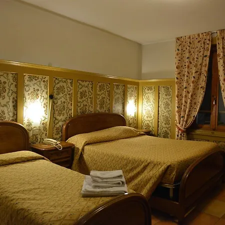 Готель Gufo 3*
