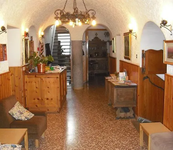 Gufo 酒店 博尔米奥