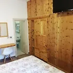 Gufo Отель Бормио